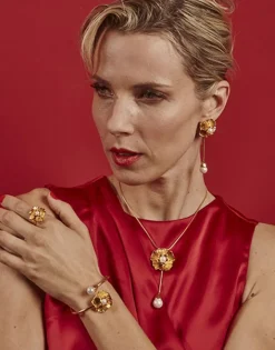 Majorica Brazalete Rigido Con Perlas Redondas Blancas Clavelina| Brazaletes Rígidos