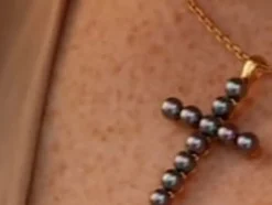 Majorica Colgante Cruz Dorado Con Perla Tahiti| Colgante Cadena