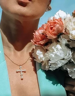 Majorica Colgante Cruz Dorado Con Perla Blanca| Colgante Cadena
