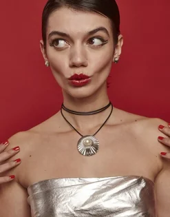 Majorica Collar Le Palm En Acero Con Perla Blanca Y Cordon De Seda Azul| Colgantes Con Cadena