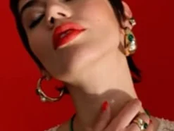 Majorica Earcuff Dorado Feme Con Perla Blanca Y Agata Verde| Pendientes Ear Cuff