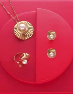 Majorica Pendientes Acero Dorado Le Palm Pequeños Con Perla| Pendientes Cortos