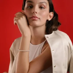 Majorica Pendientes Nuada Dorados Con Perla Blanca 10Mm Redonda Aplastada| Pendientes Cortos