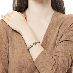 Majorica Pulsera Spicy Acero Con Perla Nuage| Brazaletes Rígidos